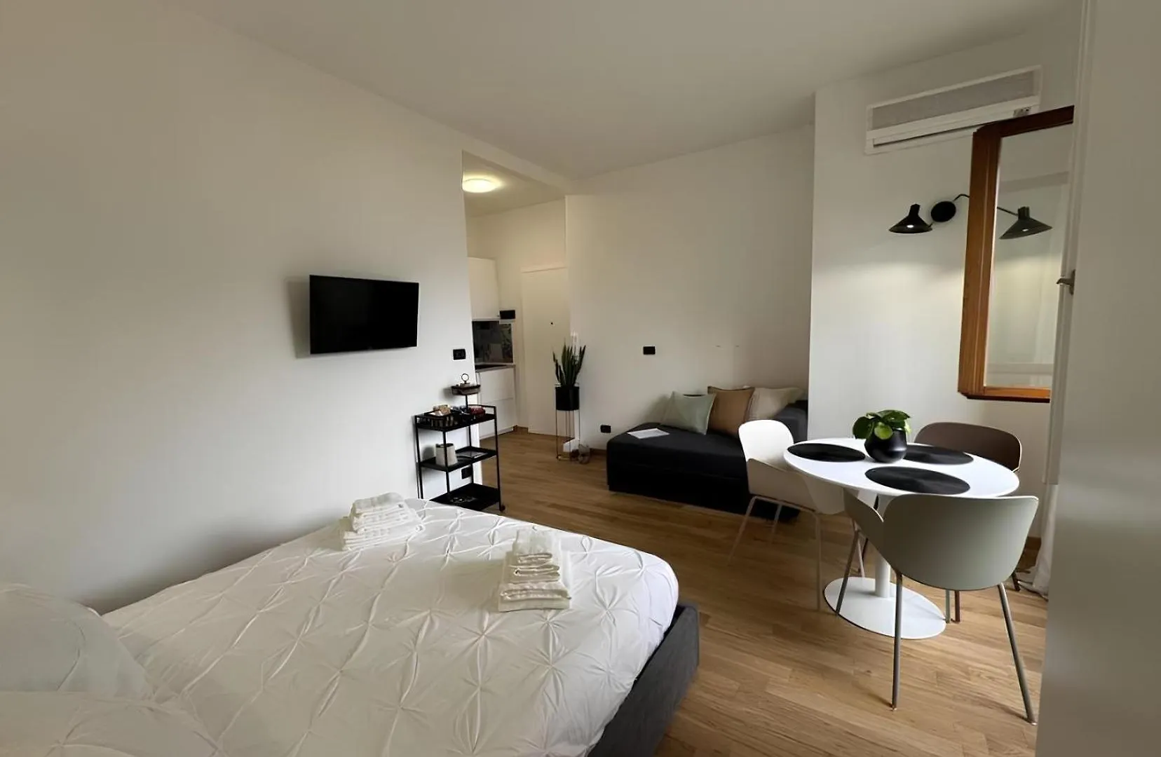 Hi15 Apartment Parcheggio Gratuito Côme Italia
