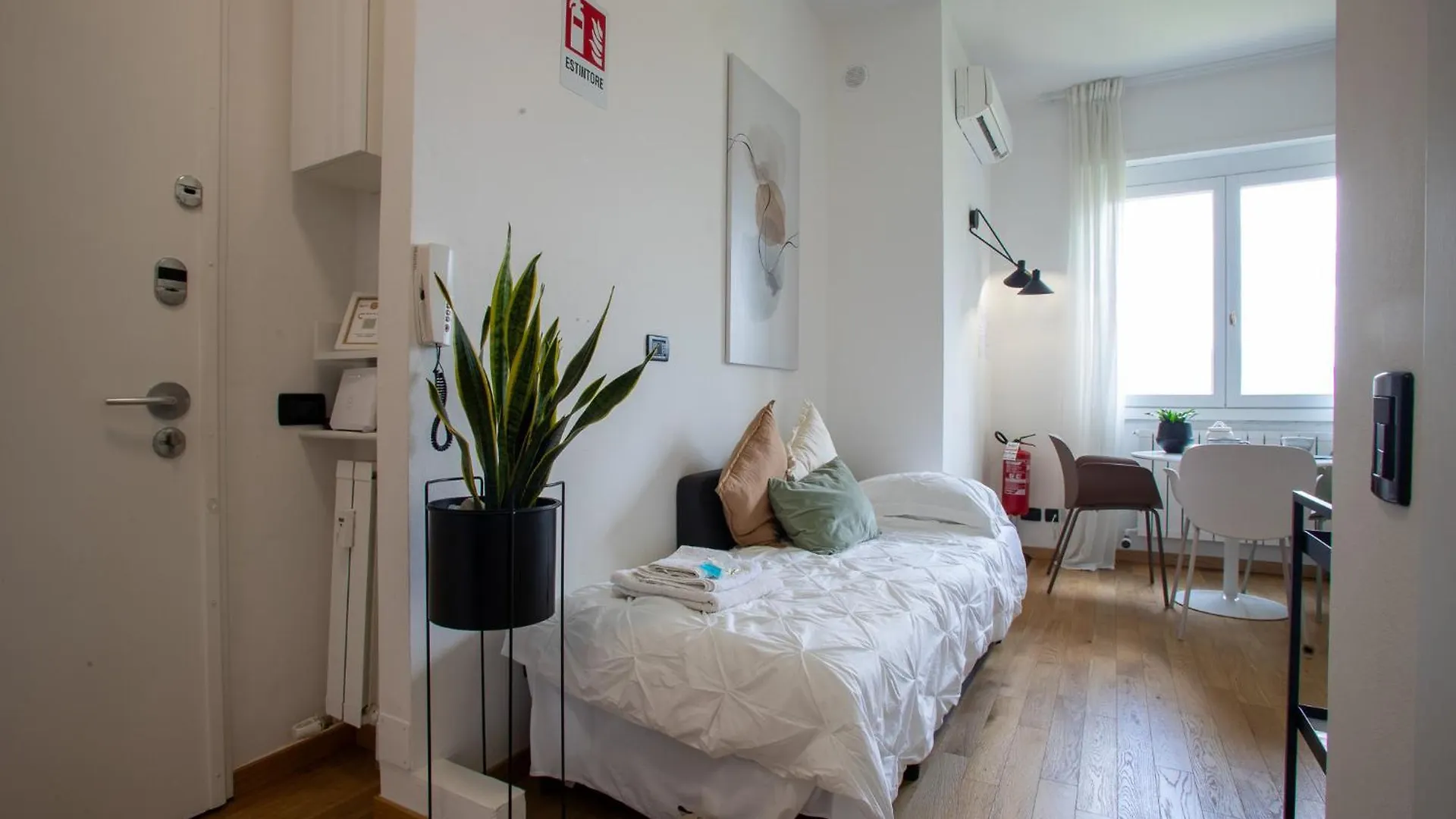 Hi15 Apartment Parcheggio Gratuito Côme Italia