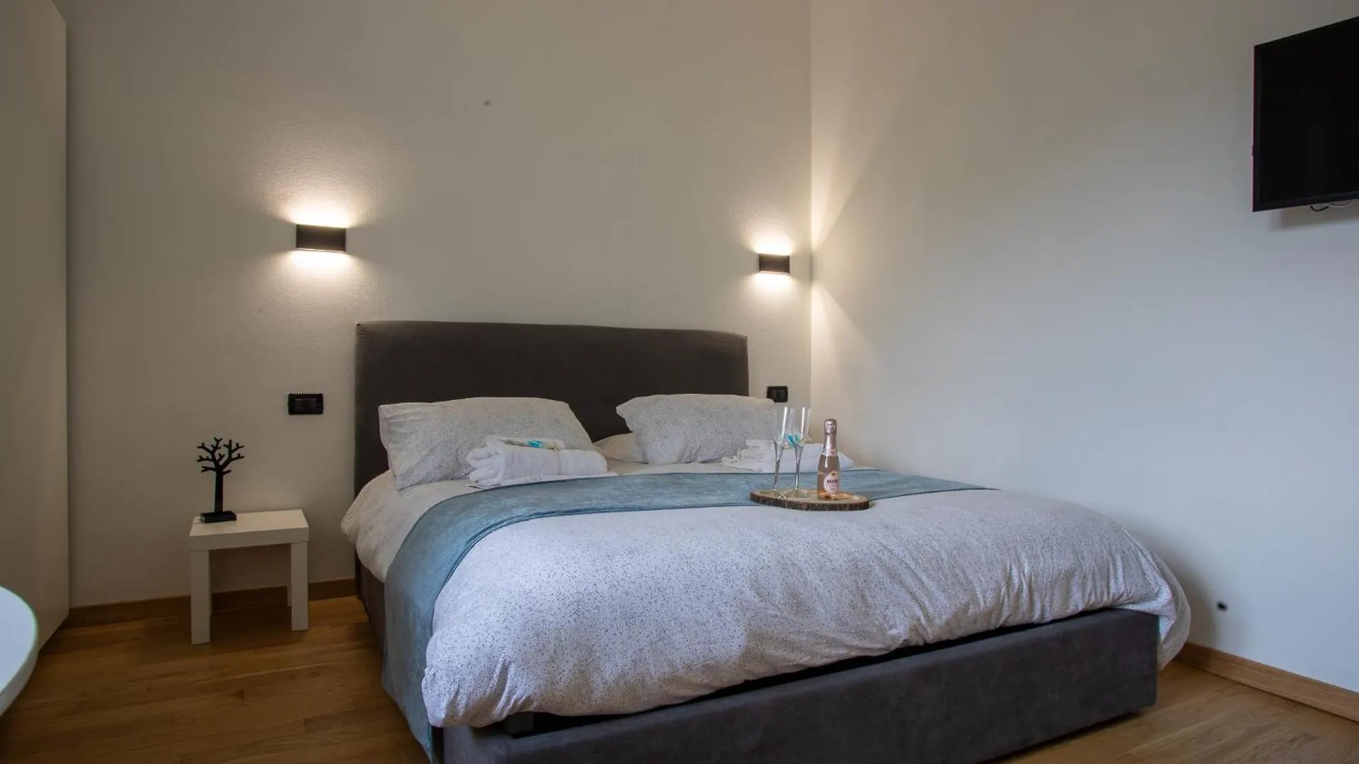 Hi15 Apartment Parcheggio Gratuito Como